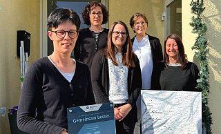 Gemeinsam besser – Andrea Kuhn mit ihrem Team (v.l.): Melanie Crespo-Wiltmann, Madelaine Dunkel, Elke Nonte und Stefanie Höcker. - Kreishandwerkerschaft