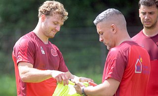 Tom Bauer (l.) kehrte nach einem Jahr bei Eintracht Rheine zum SC Peckeloh zurück. - Dennis Bleck
