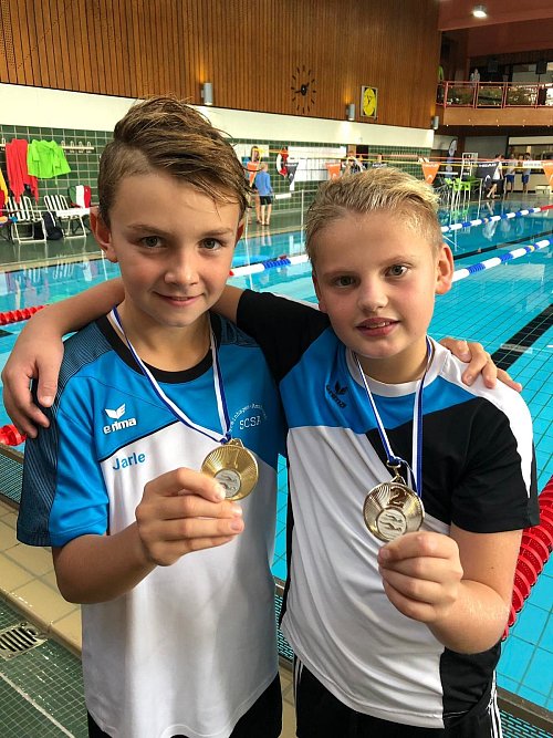 Ein Bild aus besseren Zeiten: Jarle Brinkmann (links) und Tim Kuhaupt. - © SCSA