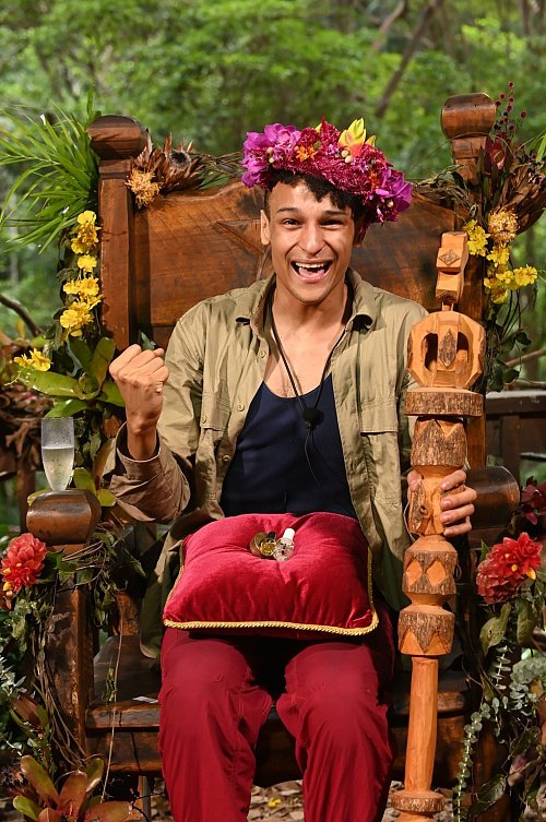 Prince Damien verlässt das Dschungelcamp als König - und spendet für Australien. - © Foto: Stefan Menne/TVNOW/RTL/dpa