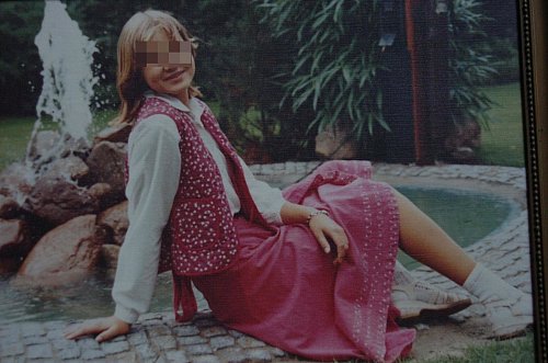Das fröhliche Mädchen Annegret B. aus der Bauernschaft in Nord-Rheda ist eines der beiden Opfer, die im Juni 1982 ermordet wurden. - © NW