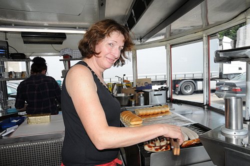 15 Jahre: So lange arbeitet Heike Stute bereits im Pilz von Maria Gottesmann. - © Heiko Kaiser