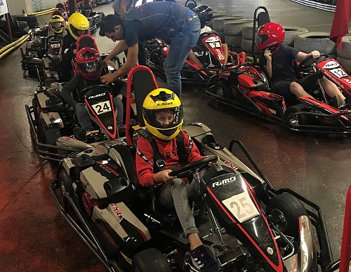 Für die jüngsten Besucher (8 Jahre) gibt es auf der Kartbahn in Werther altersgerechte Karts mit zusätzlichen Sicherheitsbügeln. - © Stadt Gütersloh