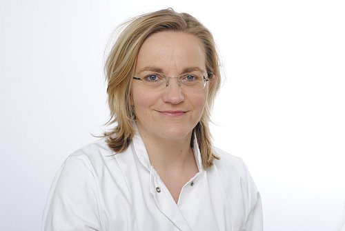 Christiane Scherer ist Fachärztin für medizinische Mikrobiologie und Krankenhaushygienikerin am EvKB. - © EvKB
