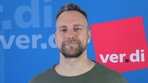 Tim Bergmann ist Gewerkschaftssekretär bei Verdi in OWL. - © Verdi