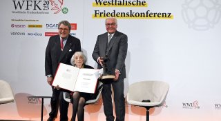 Titel - Copy