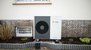 Titel - Copy Titel - Copy