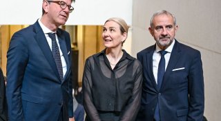 Titel - Copy