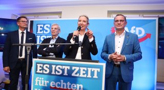 Titel - Copy