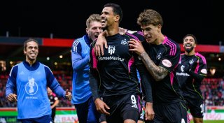 Titel - Copy Titel - Copy