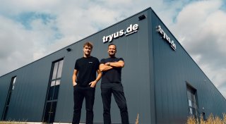 Titel - Copy Titel - Copy