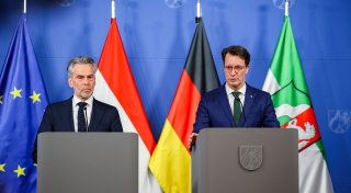 Titel - Copy Titel - Copy