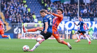 Titel - Copy Titel - Copy