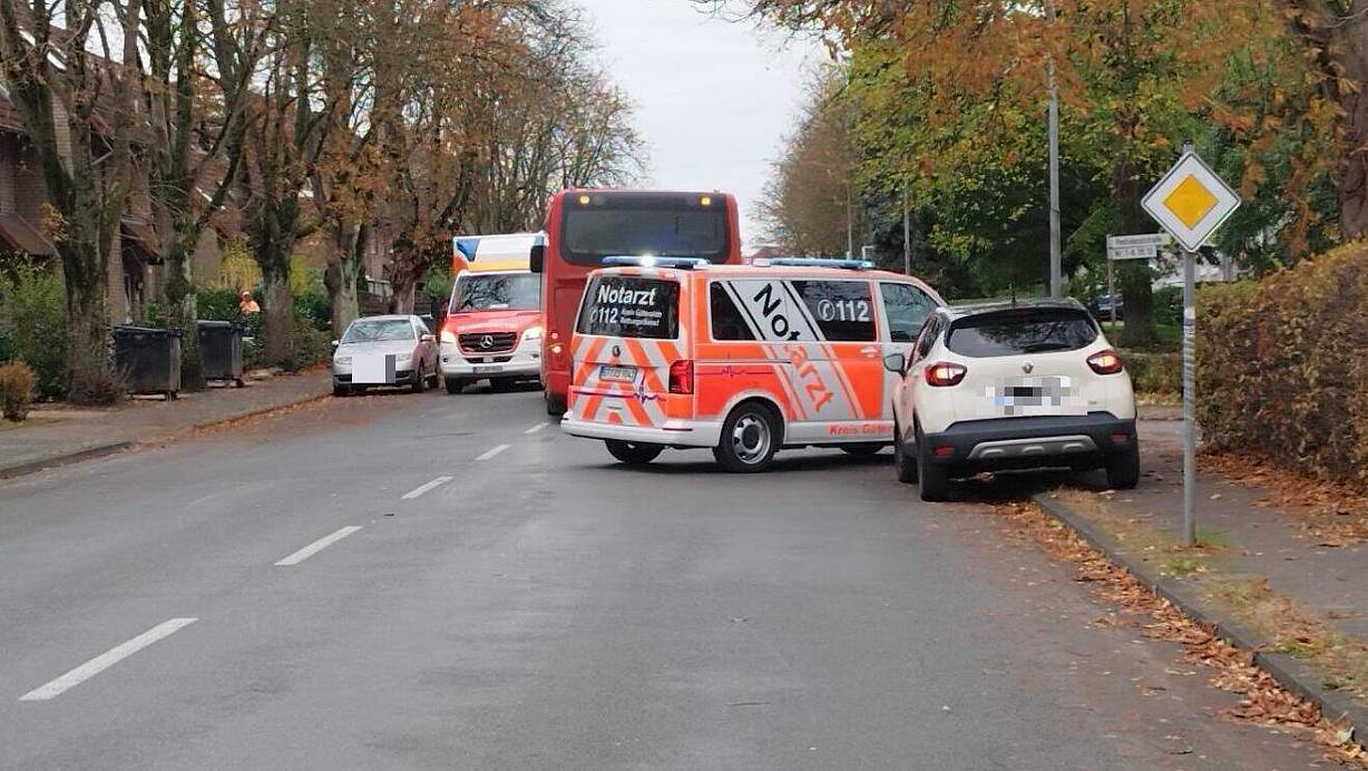 An der Bielefelder Straße in Versmold ereignete sich ein schwerer Unfall. | © Andre Schneider