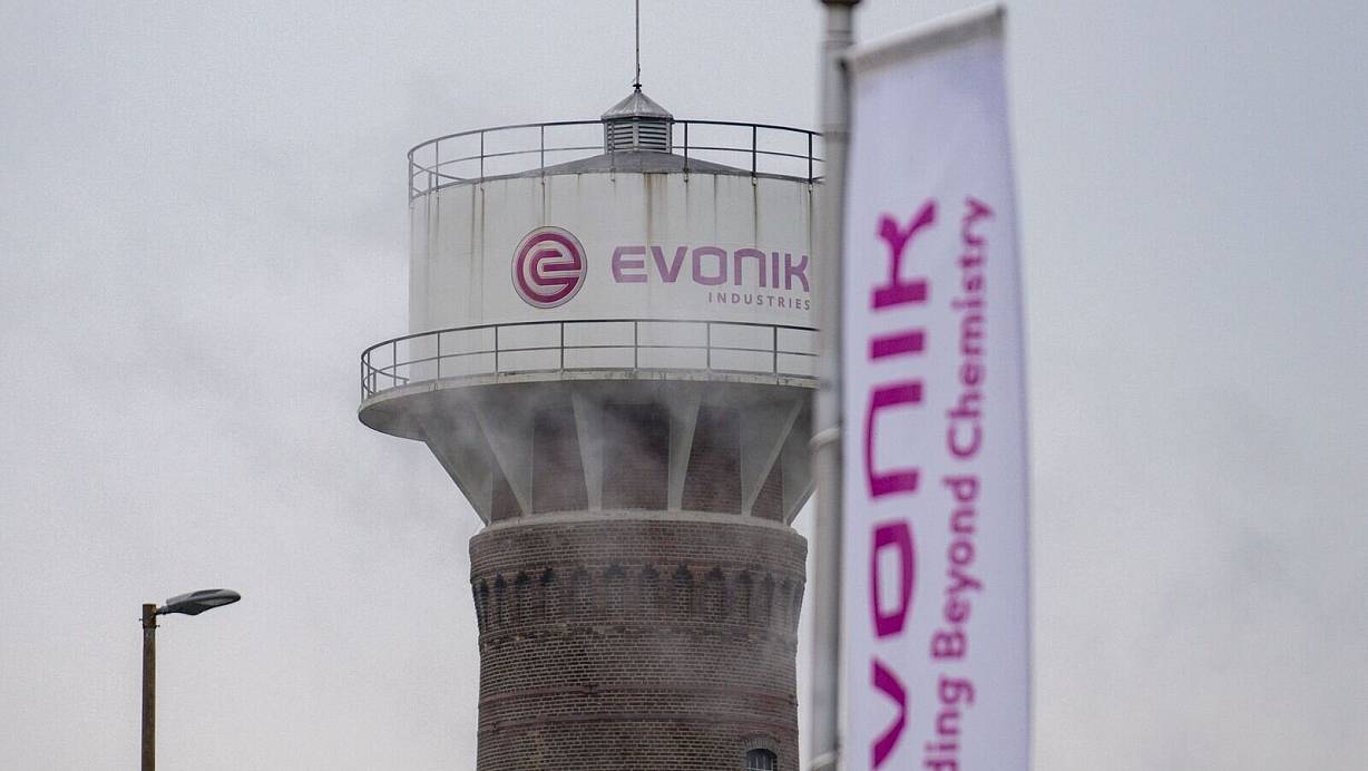 Das Evonik-Servicegeschäft für die Chemieparks in Marl und Wesseling wird eigenständig. (Archivbild) | © Benjamin Westhoff/dpa