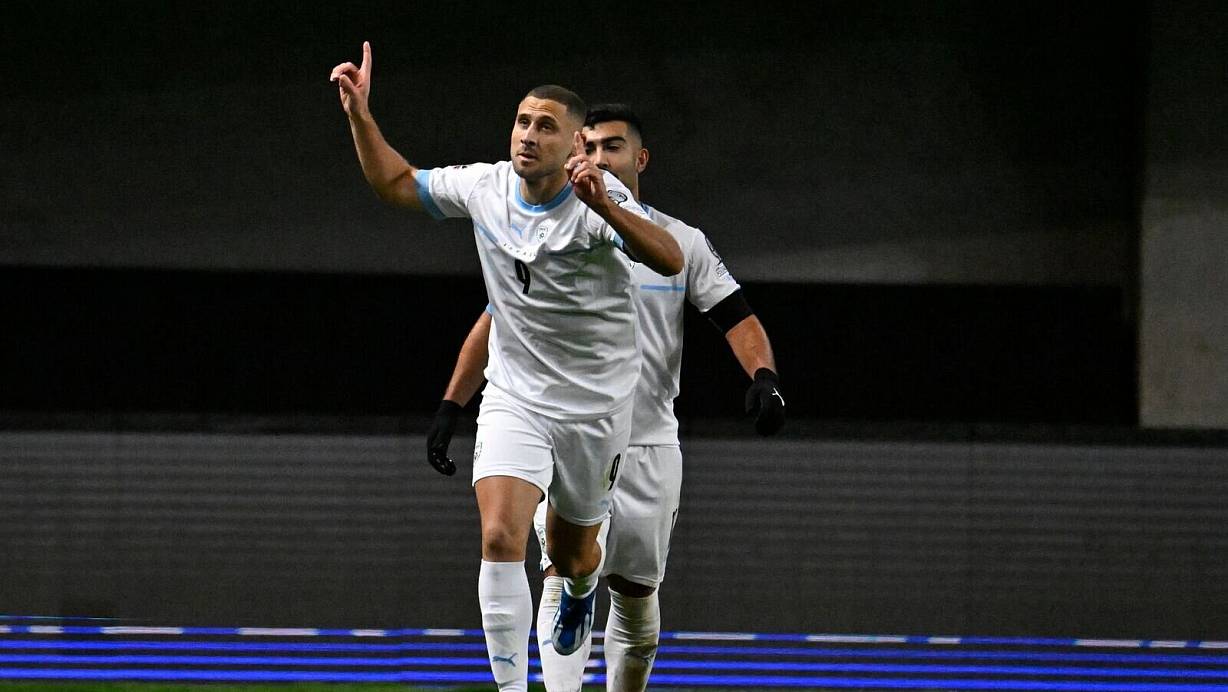 Wechselt doch nicht zu Fortuna Düsseldorf: Shon Weissman aus Israel. | © Denes Erdos/AP