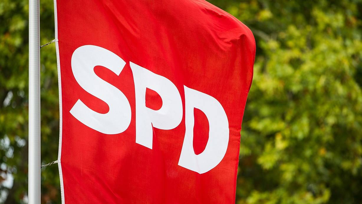 Teile der SPD stemmen sich gegen die geplante Bürgergeld-Reform. (Symbolbild) | © Silas Stein/dpa