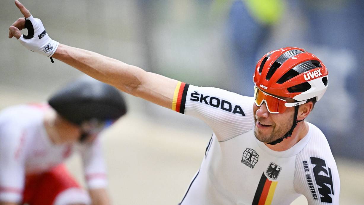 Zu früh gefreut: Bahnradfahrer Roger Kluge blieb im Madison mit Moritz Augenstein nach einer Jury-Panne nur der vierte Platz. (Archivbild) | © Gian Ehrenzeller/KEYSTONE/dpa