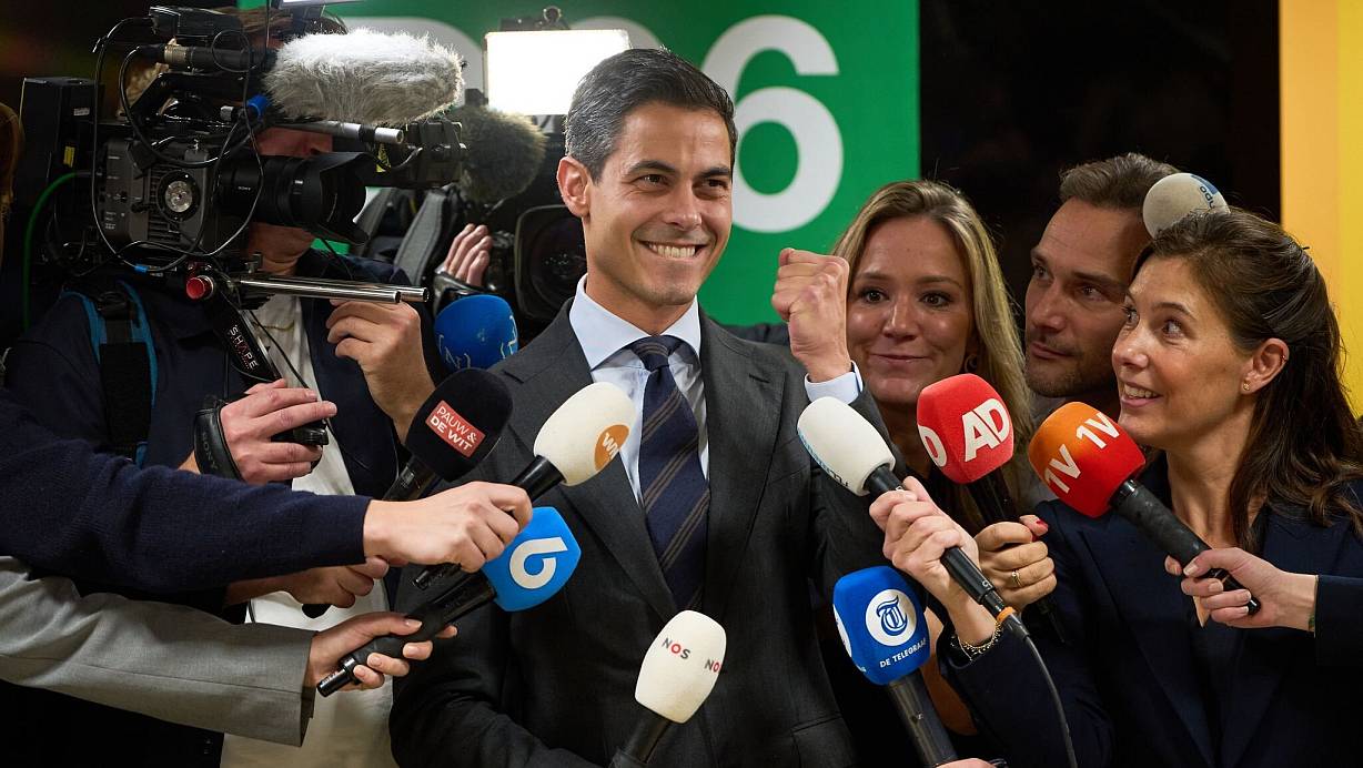 Rob Jetten hat beste Aussichten Regierungschef zu werden. | © Peter Dejong/AP/dpa