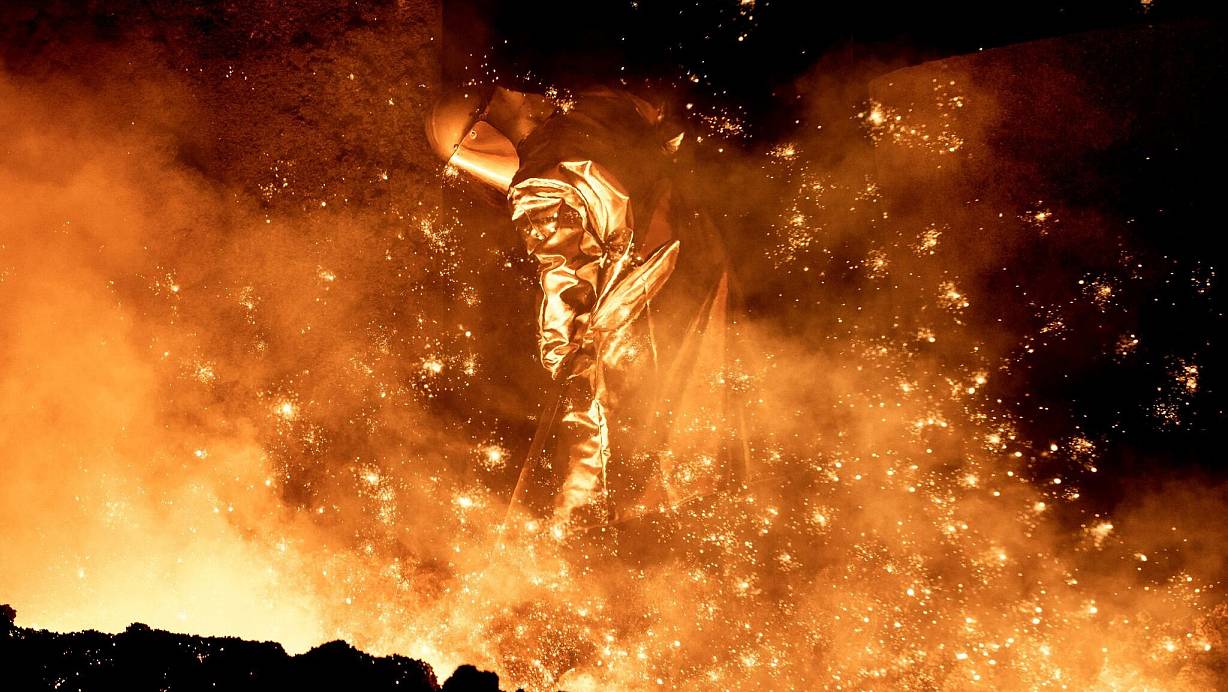 Die Stahlbranche in Deutschland kämpft mit vielen Problemen (Archivbild) | © Hauke-Christian Dittrich/dpa