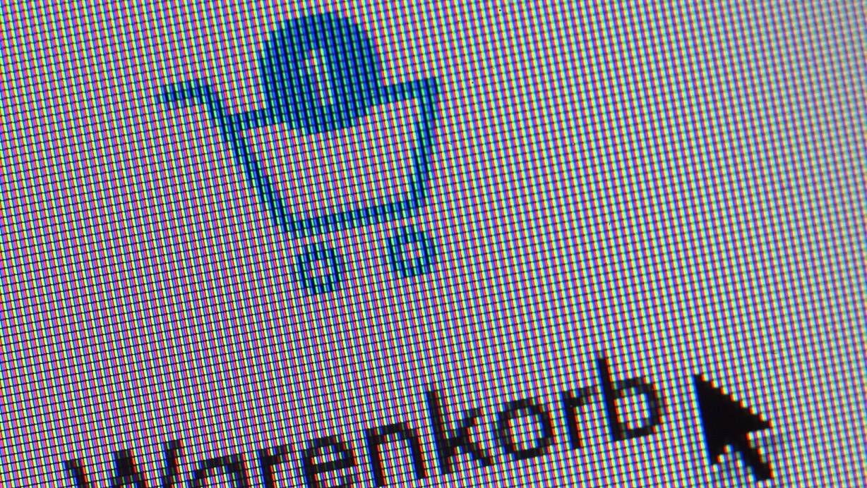 Urteil: Ist der Mobilfunkbetreiber (Provider) für die Servicebedingungen verantwortlich, kann nicht der Händler haftbar gemacht werden. | © Karl-Josef Hildenbrand/dpa/dpa-tmn