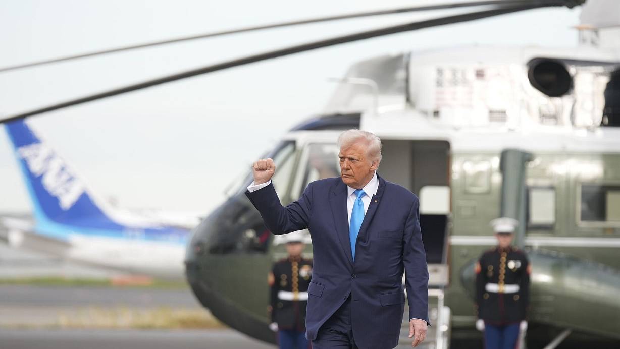 Trump hatte die Obergrenze für die Aufnahme von Flüchtlingen schon in seiner ersten Amtszeit deutlich reduziert. | © Mark Schiefelbein/AP/dpa