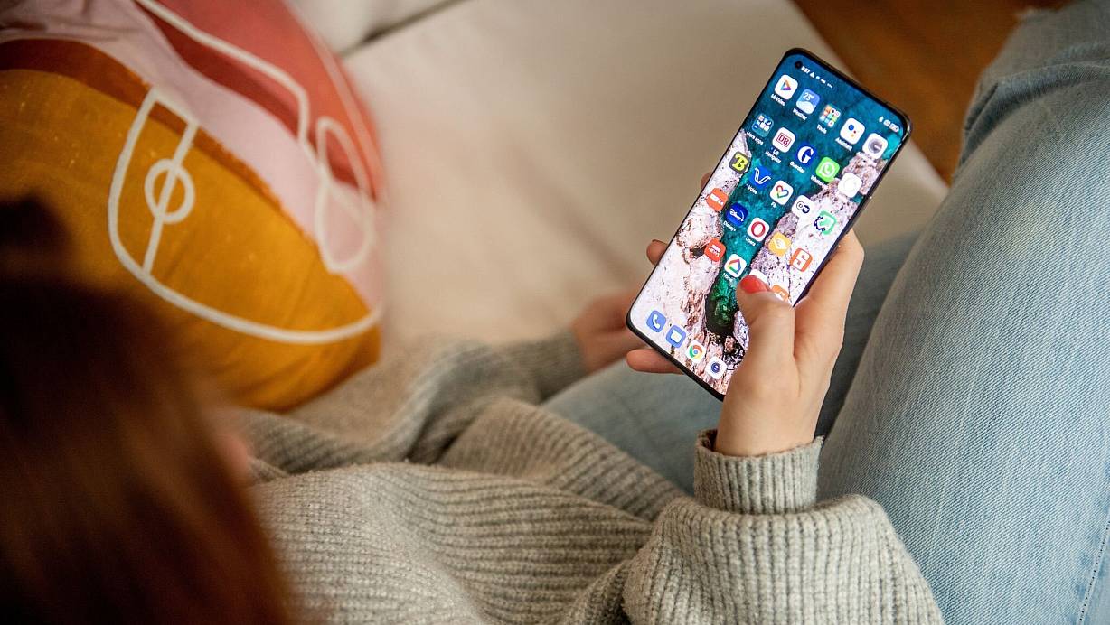 Diensteanbieter müssen in den AGB aufführen, welche Handlungen zu einer Account-Sperre führen können. | © Zacharie Scheurer/dpa-tmn