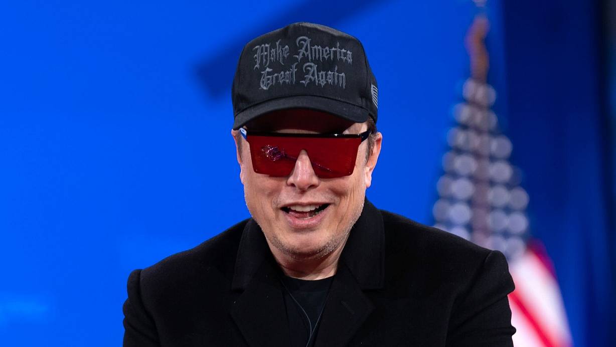 Tech-Milliardär Elon Musk hat die Wikipedia schon lange im Visier. (Archivbild) | © Jose Luis Magana/AP/dpa