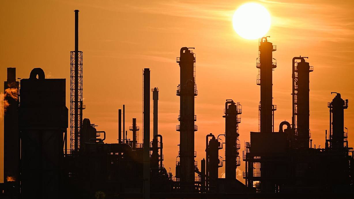 Die schwierigen Gespräche über die Standortsicherung für das Stammwerk Ludwigshafen laufen. (Archivbild) | © Uwe Anspach/dpa