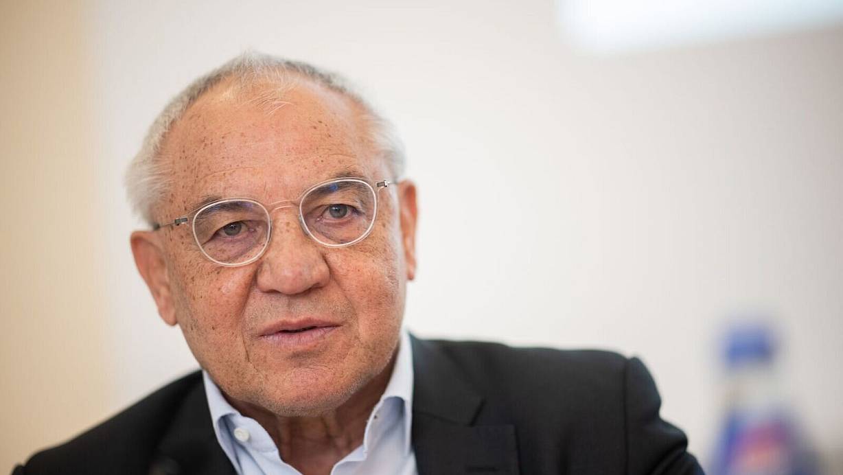 Felix Magath kritisiert die Club-WM. | © Sebastian Gollnow/dpa