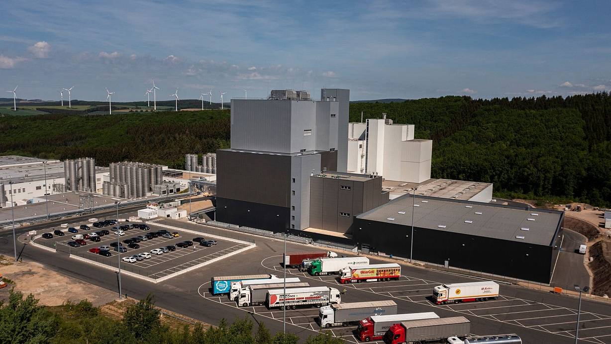 Blick auf eine neue Produktionsanlage für Milchpulver der Molkereigenossenschaft Arla Foods. | © Arla Foods/dpa