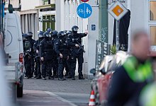 Großeinsatz der Polizei am Landgericht in Bielefeld - Friso Gentsch/dpa