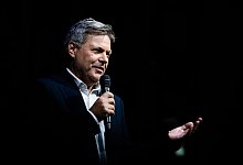 Lit.Cologne mit Robert Habeck, Joachim Löw und Hazel Brugger - Christoph Soeder/dpa Lit.Cologne mit Robert Habeck, Joachim Löw und Hazel Brugger - Christoph Soeder/dpa