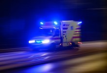Rettungswagen im Einsatz - Robert Michael/dpa Rettungswagen im Einsatz - Robert Michael/dpa