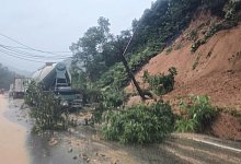 Erdrutsch in Vietnam - Dang Tuan/Vietnam News Agency/AP/dpa Erdrutsch in Vietnam - Dang Tuan/Vietnam News Agency/AP/dpa