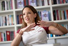 Carolin Kebekus zu ihrem neuen Buch über Muttersein - Henning Kaiser/dpa Carolin Kebekus zu ihrem neuen Buch über Muttersein - Henning Kaiser/dpa