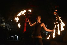 Carree Feuer - Birgit Nolte