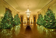 Weihnachtsdekoration im Weißen Haus in Washington - Evan Vucci/AP/dpa