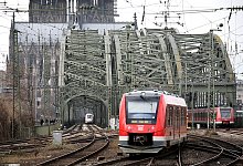 Nahverkehr in Nordrhein-Westfalen - Oliver Berg/dpa Nahverkehr in Nordrhein-Westfalen - Oliver Berg/dpa