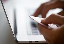 Online-Shopping - Franziska Gabbert/dpa-tmn