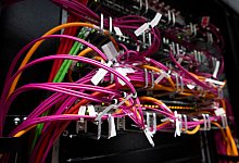 Serverraum - Boris Roessler/dpa