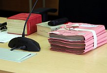 Gericht Akten - Wolfgang Rudolf