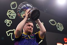 Grand Slam of Darts in Wolverhampton - Martin Rickett/PA Wire/dpa Grand Slam of Darts in Wolverhampton - Martin Rickett/PA Wire/dpa
