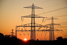 Hochspannungsleitungen - Julian Stratenschulte/dpa Hochspannungsleitungen - Julian Stratenschulte/dpa