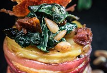 Apfeltower mit Spinat-Schlemmerhaube - BVEO/dpa-tmn