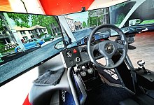 Test Fahrsimulator Fahrschule Ludwig Brackwede - Symbolbild: Barbara Franke Test Fahrsimulator Fahrschule Ludwig Brackwede - Symbolbild: Barbara Franke