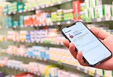 E-Rezept ist auf einem Smartphone zu sehen - Mohssen Assanimoghaddam/dpa/dpa-tmn E-Rezept ist auf einem Smartphone zu sehen - Mohssen Assanimoghaddam/dpa/dpa-tmn