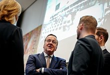 Grundsatzeinigung im Streit um Wehrdienst-Reform - Kay Nietfeld/dpa