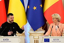 Wolodymyr Selenskyj und Ursula von der Leyen - Efrem Lukatsky/AP/dpa