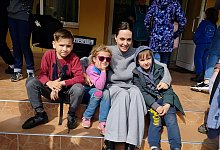 Ukraine-Krieg - Angelina Jolie in Lwiw - Maksym Kozutsky/Lviv City Hall/AP/dpa Ukraine-Krieg - Angelina Jolie in Lwiw - Maksym Kozutsky/Lviv City Hall/AP/dpa